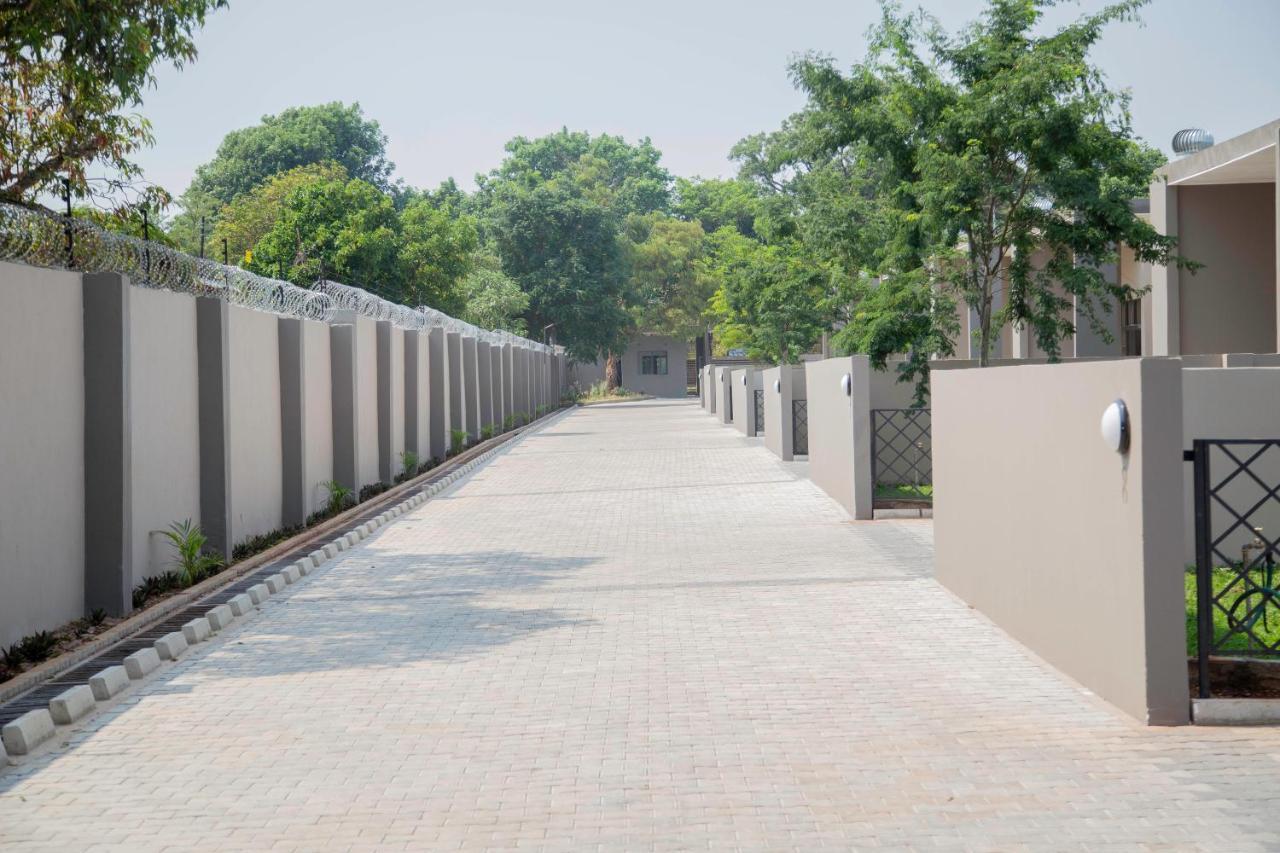 Longhorn Executive Apartments Lusaka Exterior foto